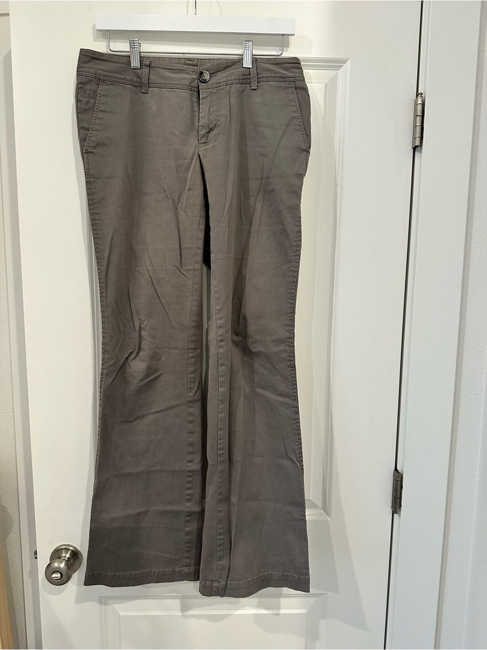 Banana Republic Wide Leg Pants in Taupe